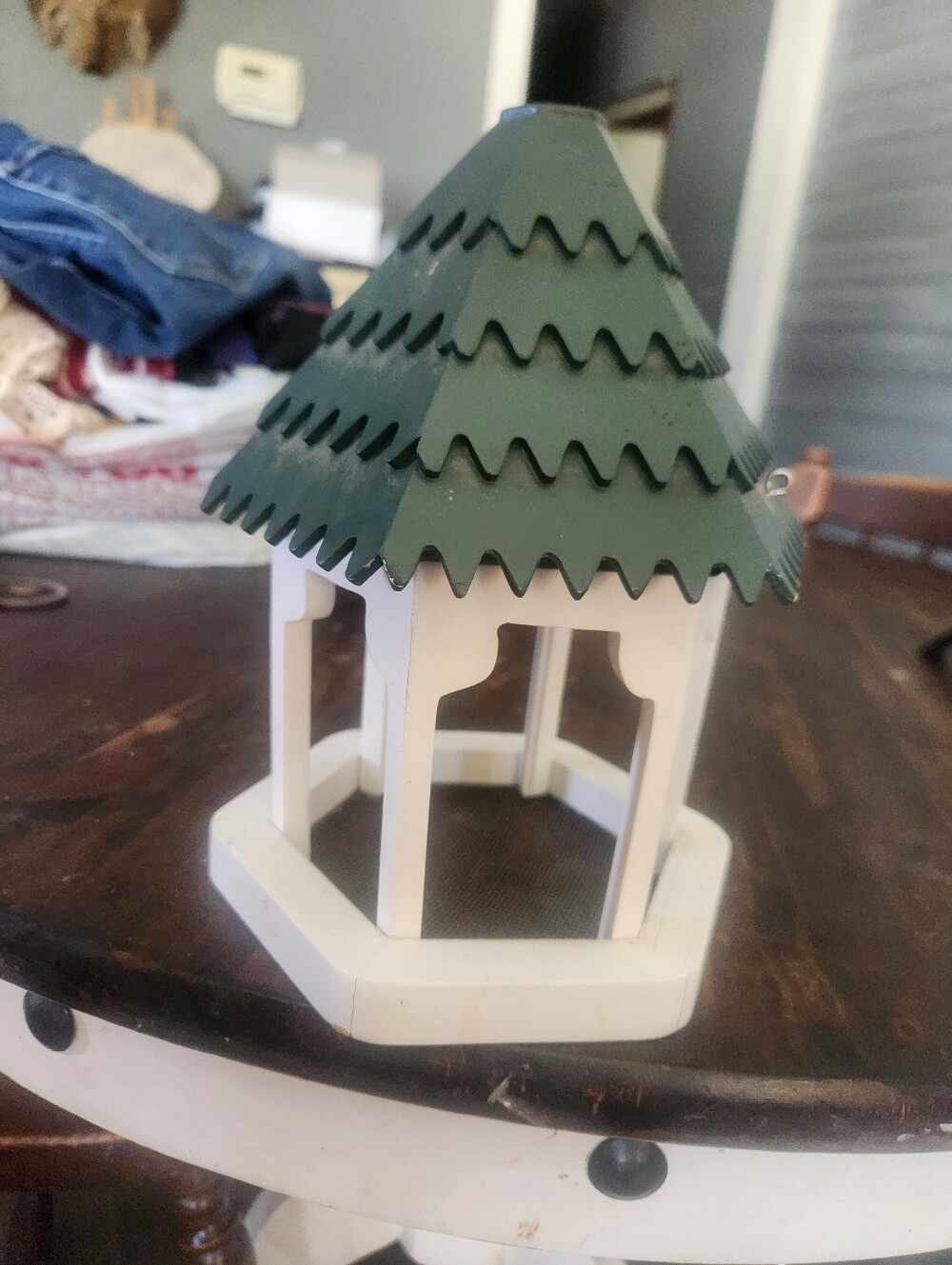 White & Green Decorative Gazebo For Xmas Village Or Gazebo Bird Feeder
